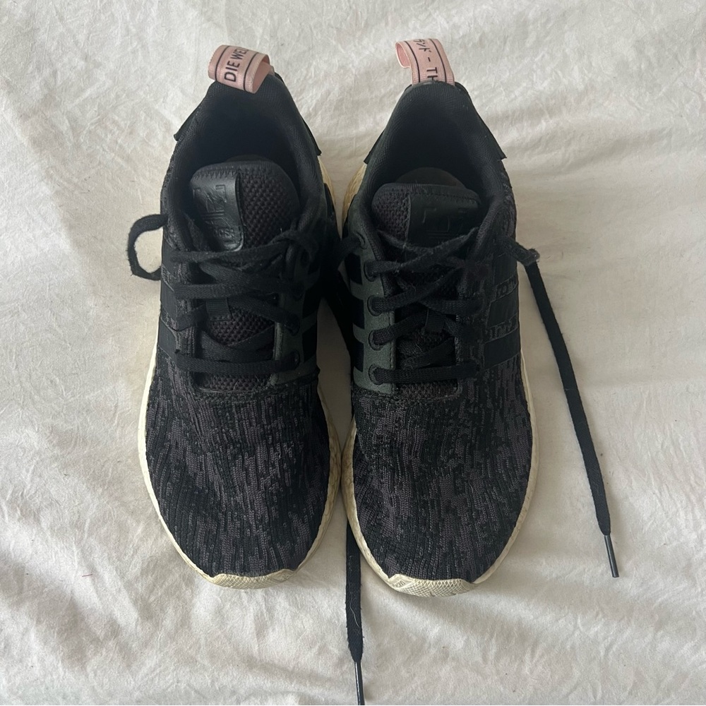 Adidas NMD R1 black & pink sneakers